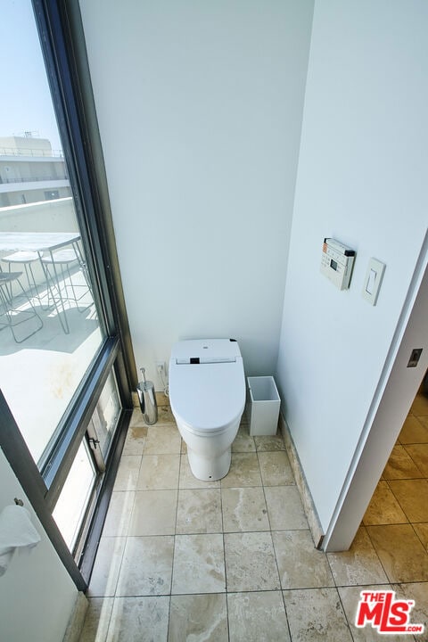 bathroom featuring toilet