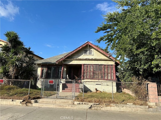 view of front of property