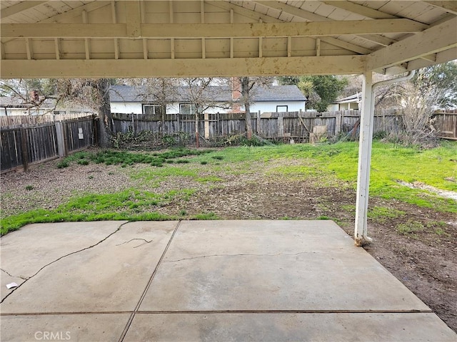 view of yard with a patio area