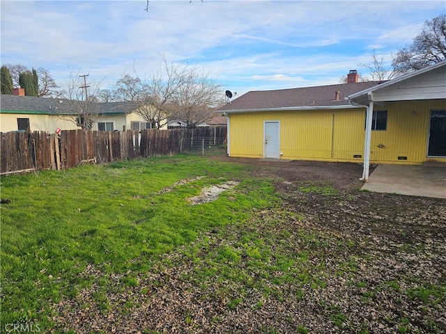 view of yard with a patio area