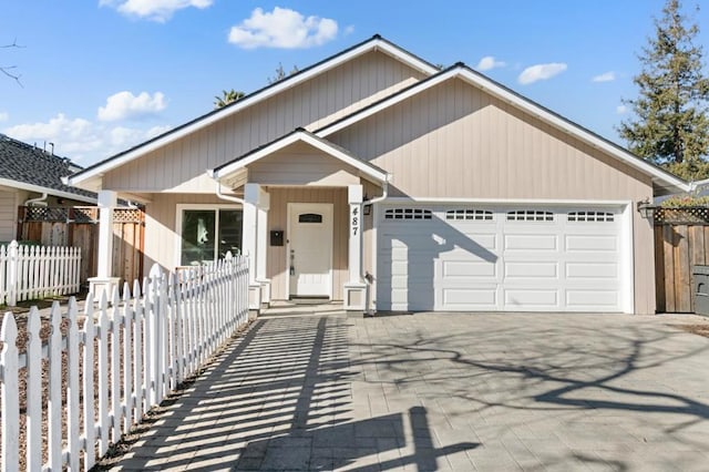 view of front of house featuring a garage