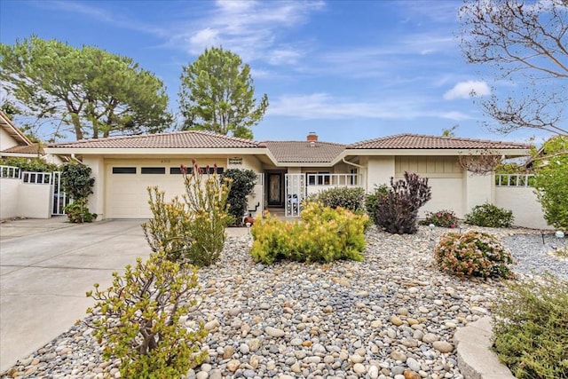 single story home featuring a garage