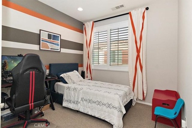 bedroom featuring carpet floors