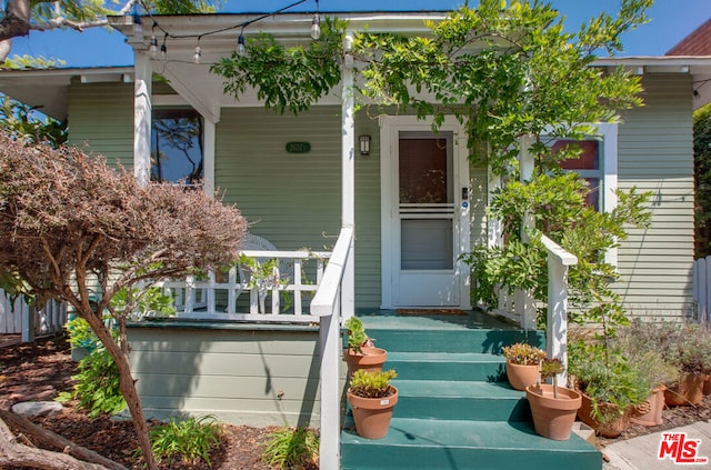 view of entrance to property