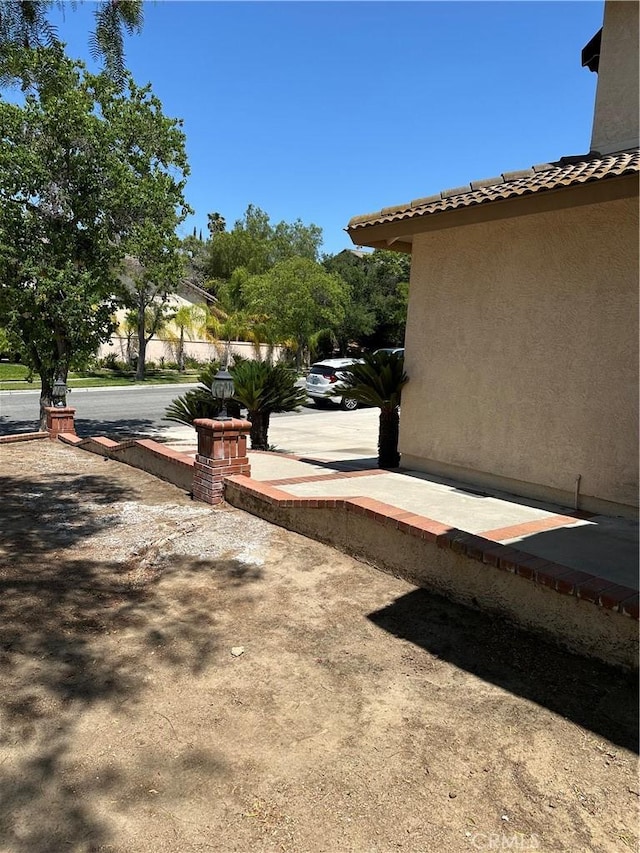 1310 Parsley Ln, Corona, CA 92879 - view of yard