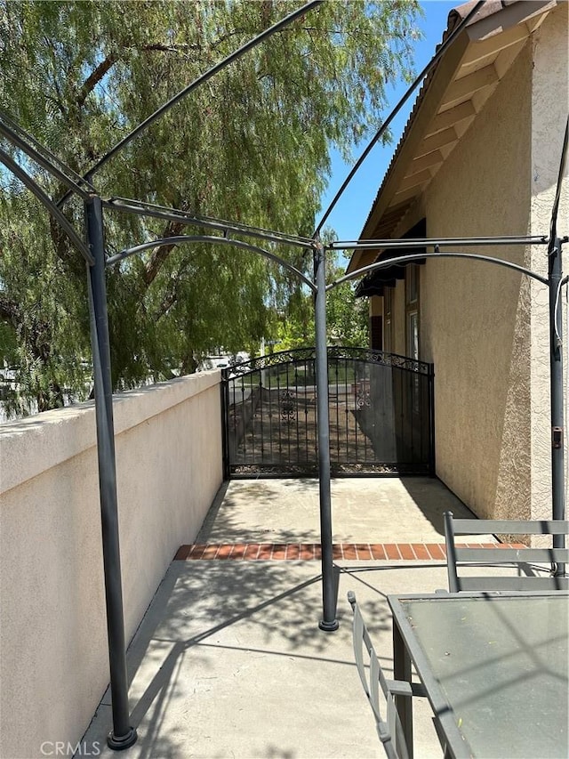 1310 Parsley Ln, Corona, CA 92879 - view of patio / terrace