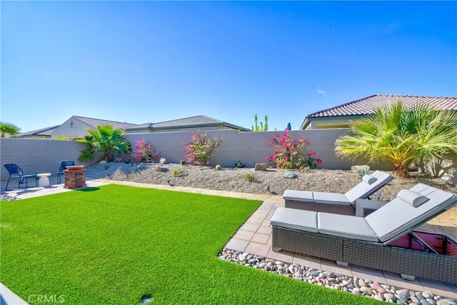 48 Vintage, Rancho Mirage, CA 92270 - view of yard featuring a patio area