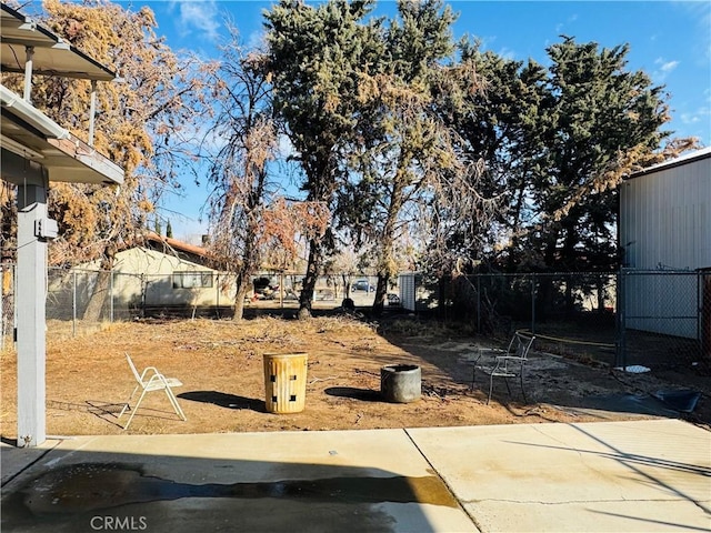 view of yard with a patio