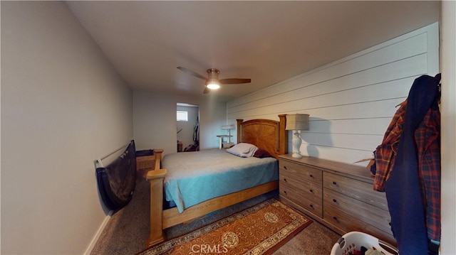 carpeted bedroom featuring a ceiling fan