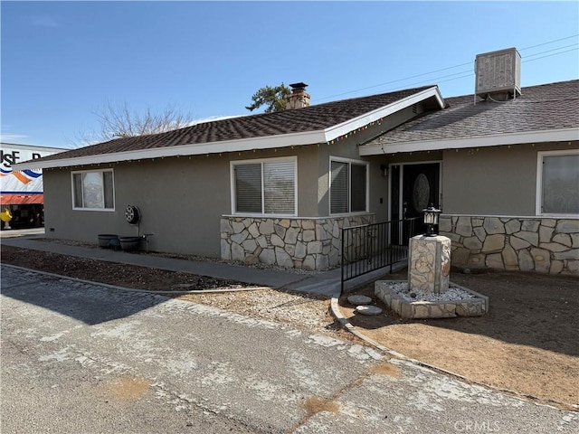 56819 El Dorado Dr, Yucca Valley, CA 92284 - view of side of property