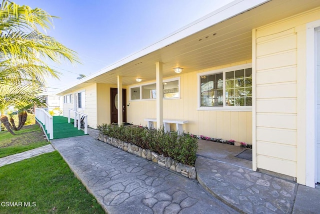 view of property entrance