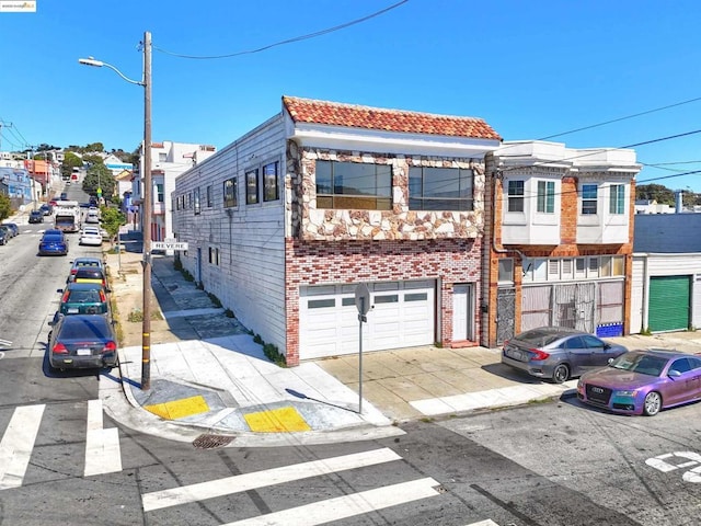 view of front of home featuring a garage