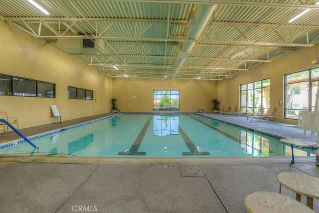 5467 Breckenridge Ave, Banning, CA 92220 - view of indoor community pool
