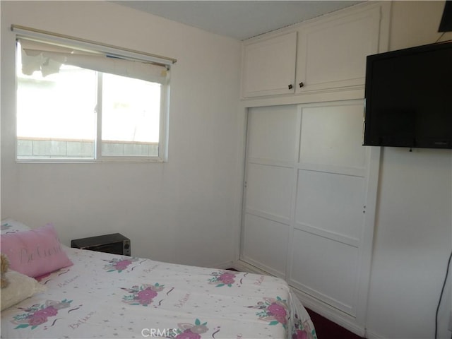 bedroom featuring a closet