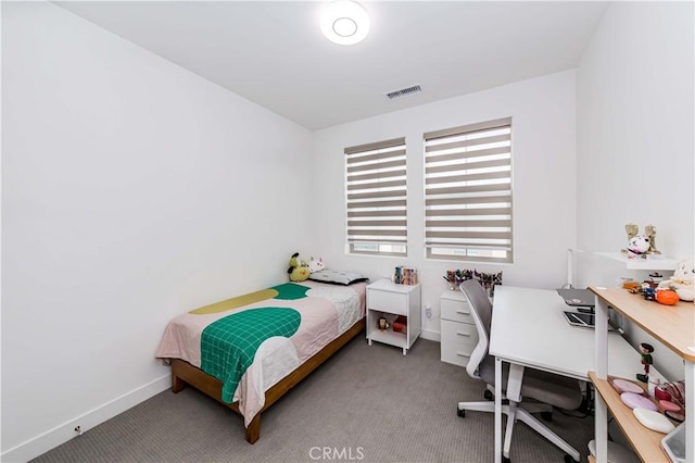 bedroom featuring carpet flooring