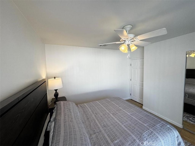 bedroom featuring ceiling fan