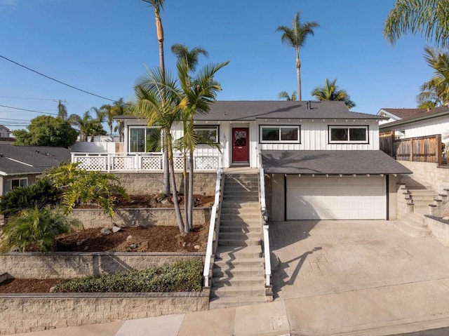 view of front facade with a garage