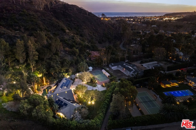 view of aerial view at dusk