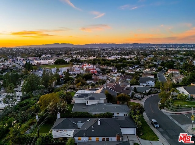 view of aerial view at dusk