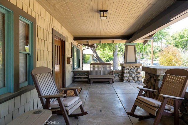 view of patio / terrace with covered porch