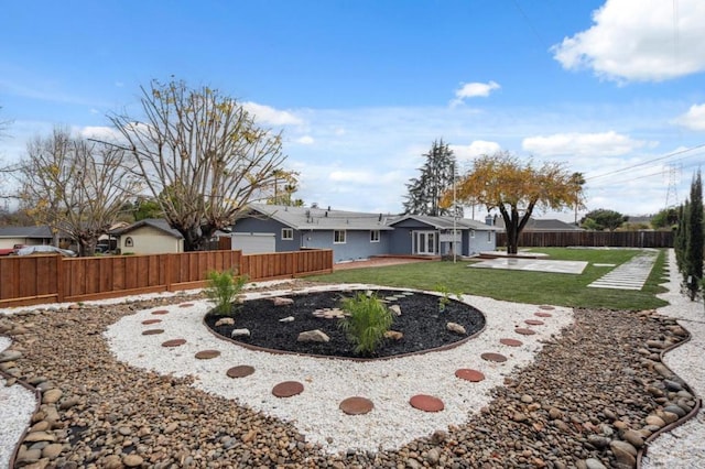 view of yard with a patio area