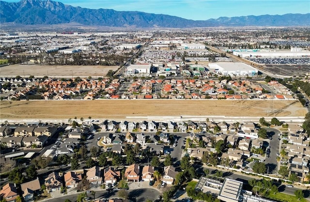 bird's eye view featuring a mountain view