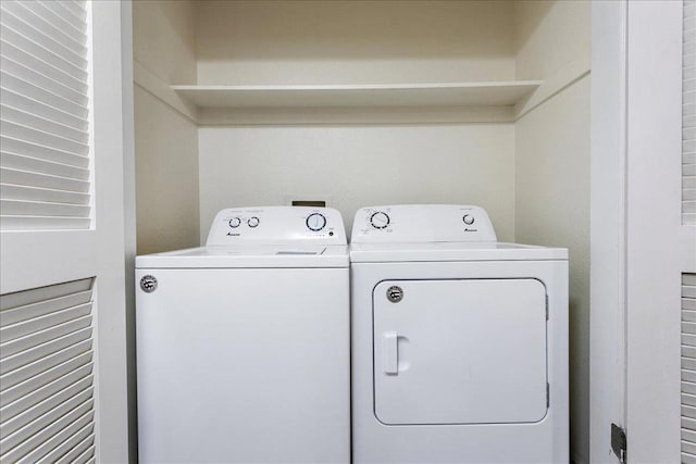 laundry room featuring independent washer and dryer