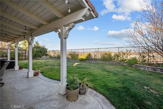 view of yard with a patio