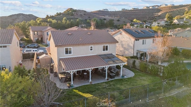 birds eye view of property featuring a residential view and a mountain view