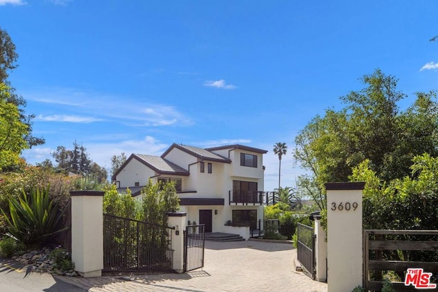 view of front of home