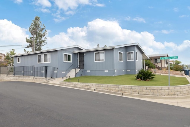 view of front of property with a front yard