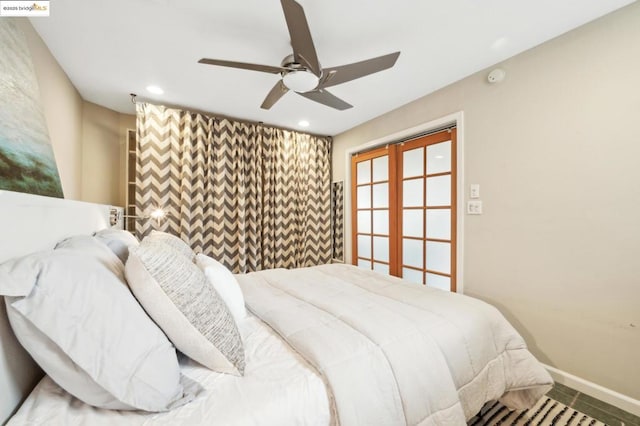 bedroom featuring ceiling fan