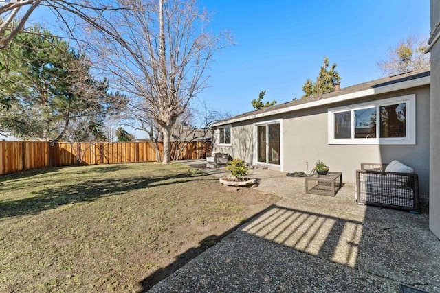 view of yard with a patio