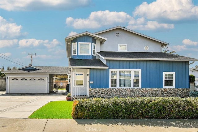 view of front of home featuring a garage