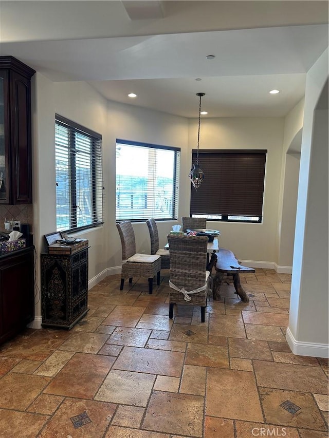 dining area featuring a healthy amount of sunlight