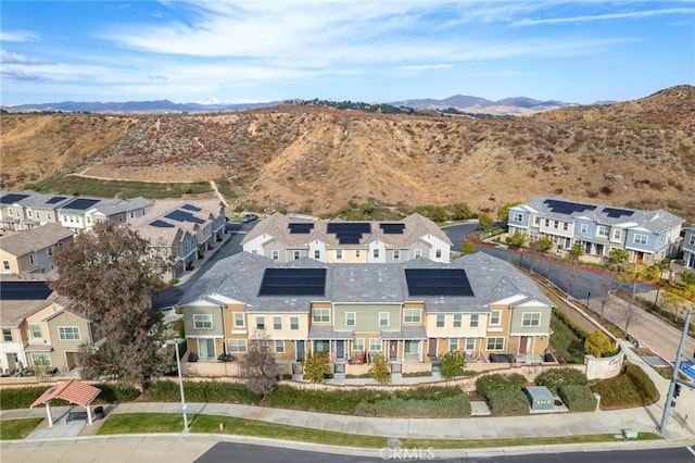 bird's eye view with a mountain view