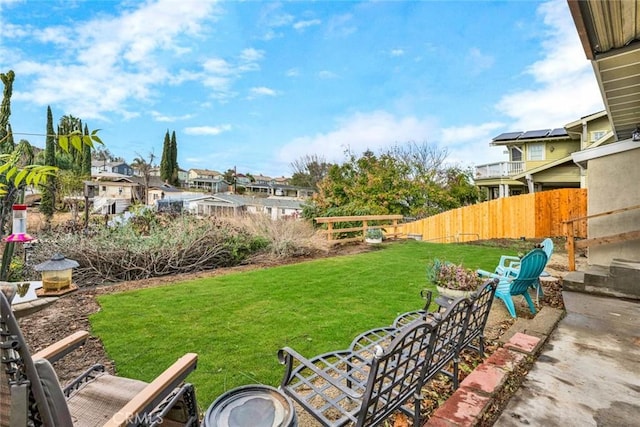 view of yard featuring a fire pit