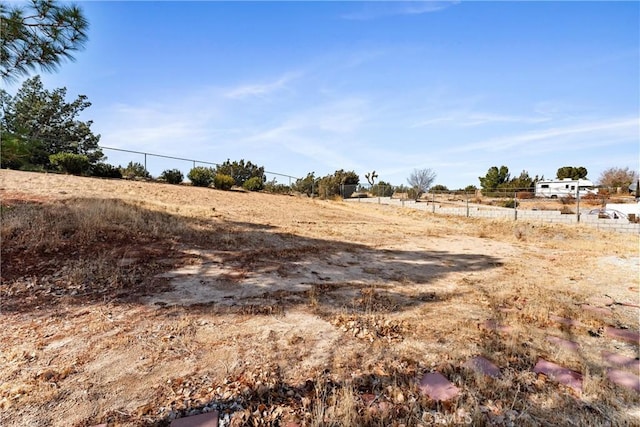 view of yard featuring a rural view