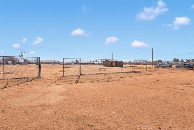 view of yard featuring a rural view