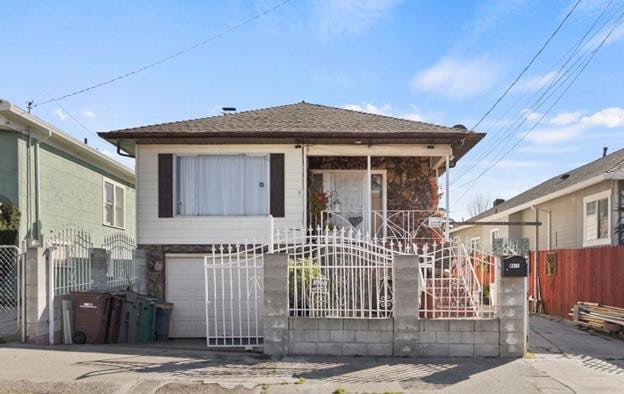 2020 45th Ave, Oakland CA, 94601, 4 bedrooms, 2 baths house for sale