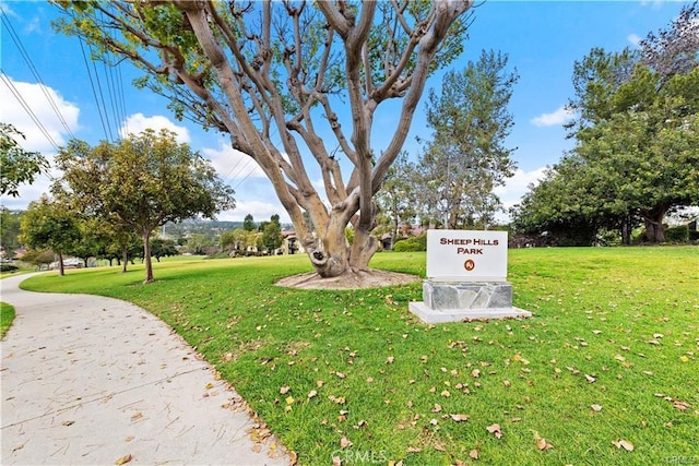 exterior space featuring a lawn