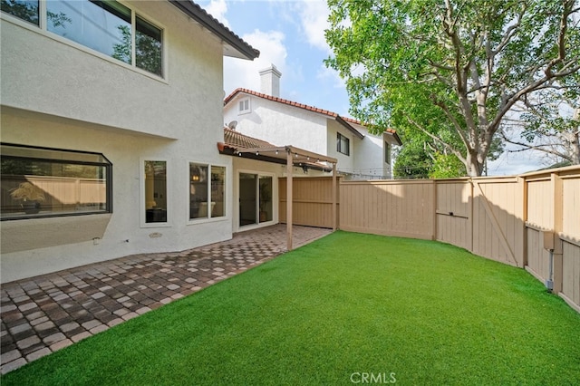 view of yard with a patio