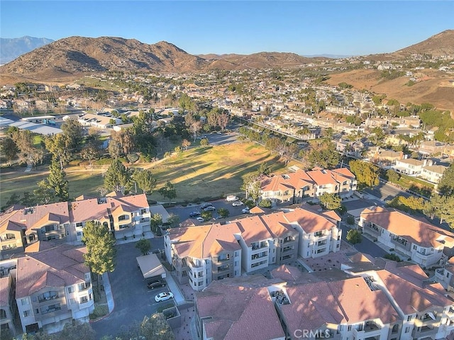 bird's eye view with a mountain view