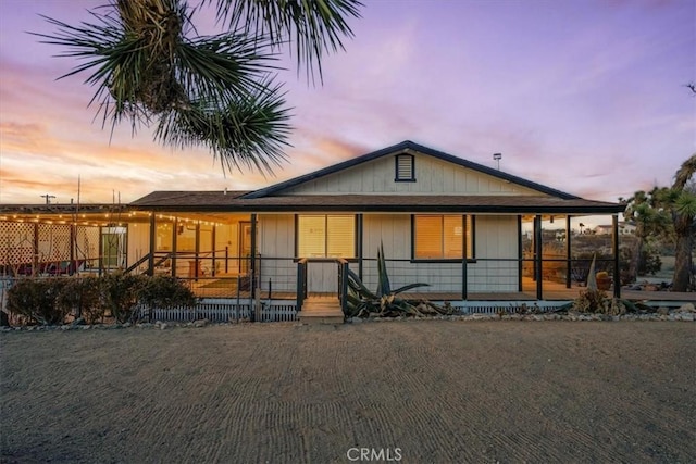 view of front of house with covered porch