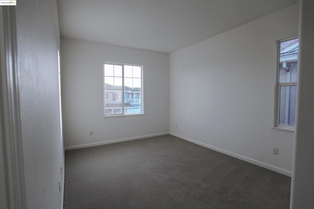 view of carpeted spare room