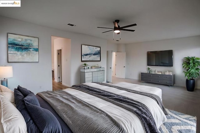 bedroom featuring ceiling fan