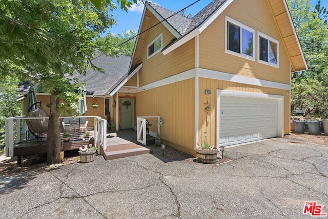 view of front of home featuring a garage