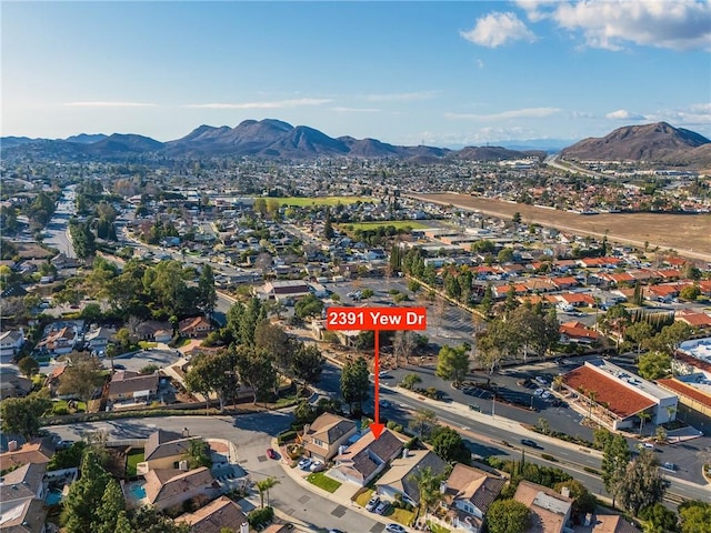 bird's eye view featuring a mountain view