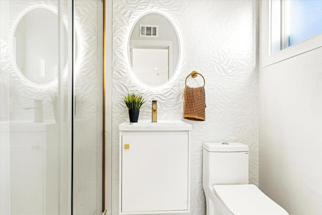 bathroom featuring sink and toilet