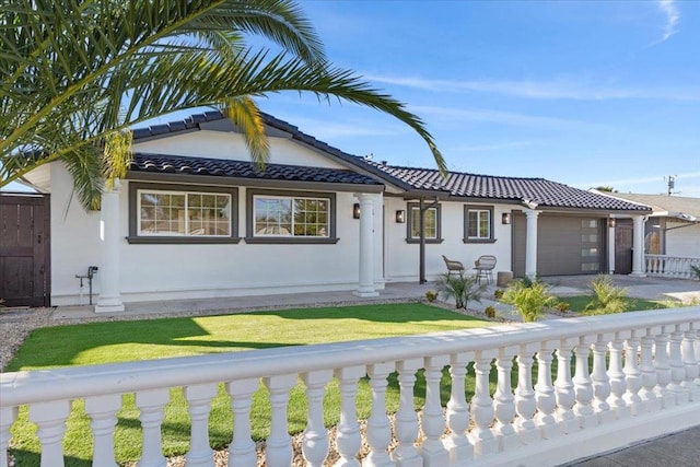 view of front of house with a garage